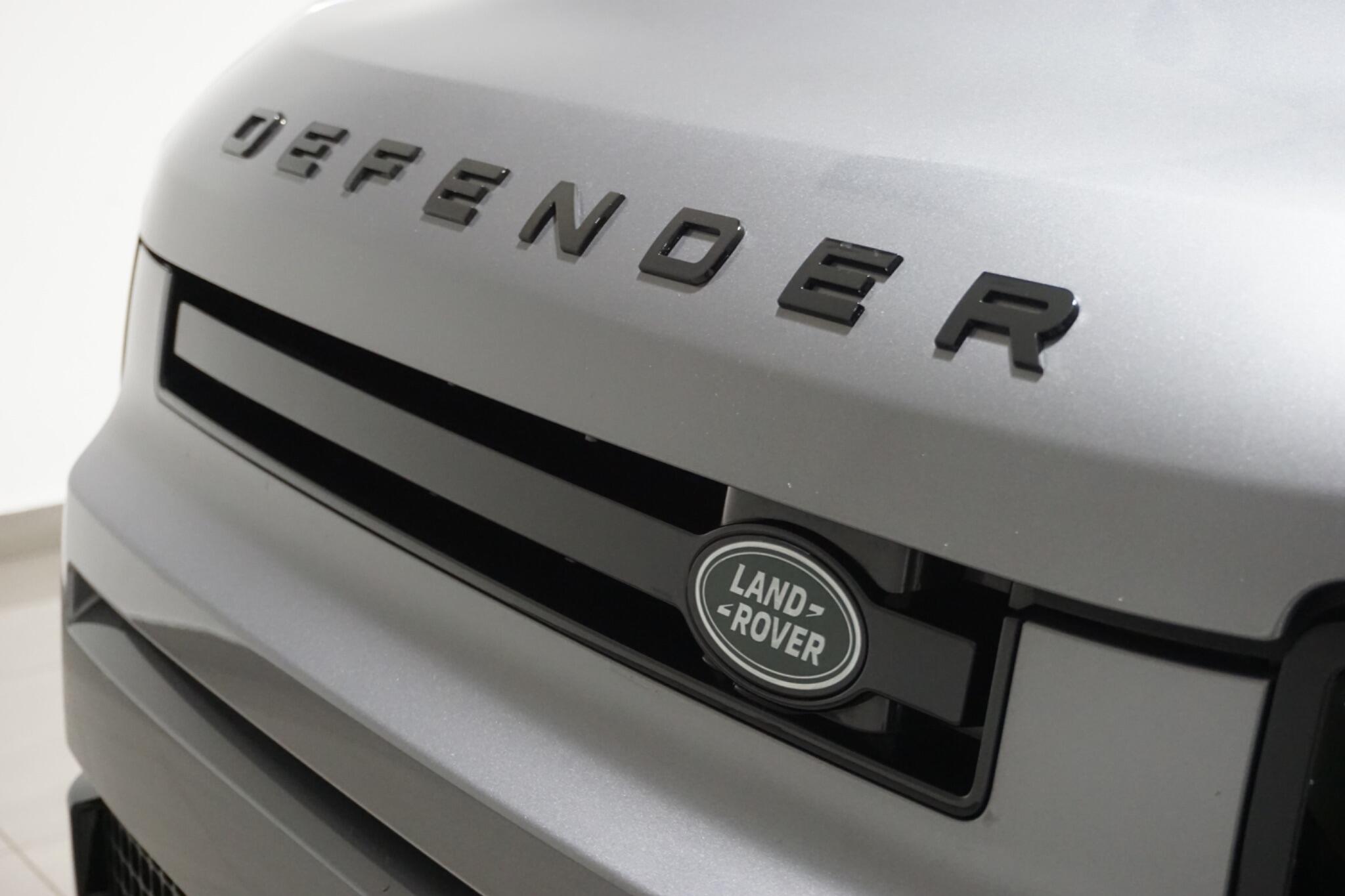 Land Rover Defender 110 2.0 P400e 15.4kWh X-Dynamic SE SUV 5dr Petrol Plug-in Hybrid Auto 4WD Euro 6 (s/s) (404 ps)